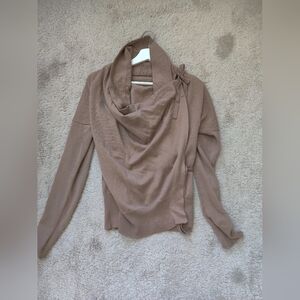 Women's Tan Sweater